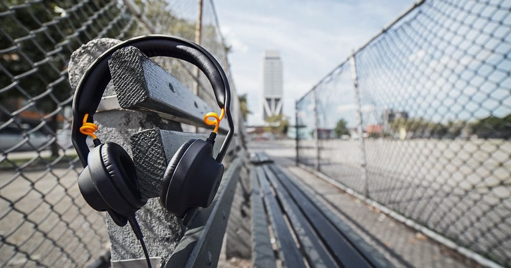 With Profi headphones you will overcome all obstacles Sluchátka Fnatic vyhoví náročným hráčům