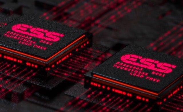 Přenosný přehrávač M11 Plus ESS