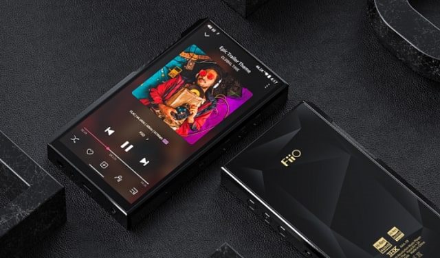 Přenosný přehrávač M11 Plus ESS