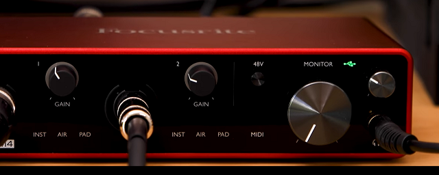 Externá zvuková karta Focusrite Scarlett 4i4 3rd Gen