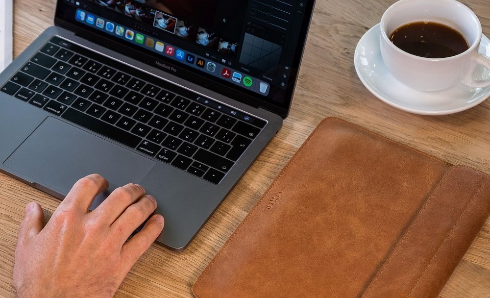Laptophülle FIXED Oxford Torcello für Apple MacBook Pro 15"