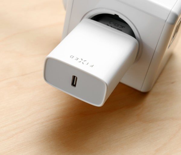 FIXED Mains Charger FIXED Mains Charger