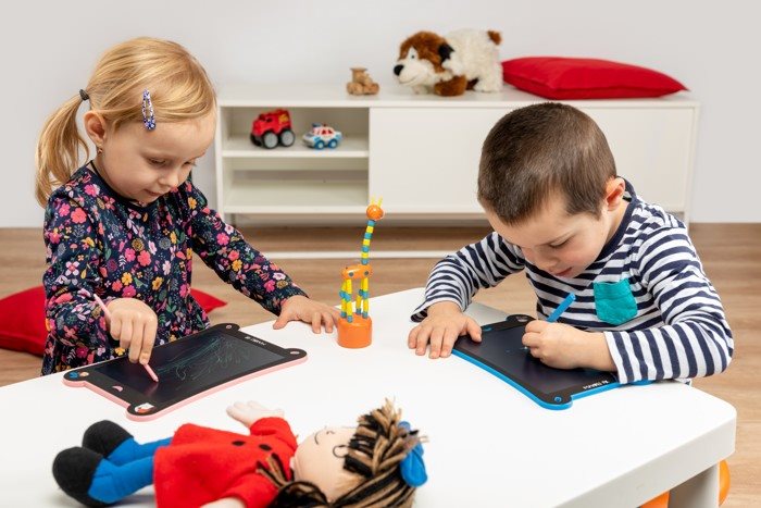 Kreslící tabulka Gogen Maxipes Fík Tabulka růžová 8.5“
