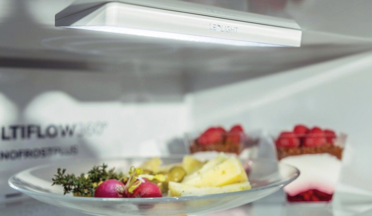 GORENJE NRK418ECW4 fridge with freezer below