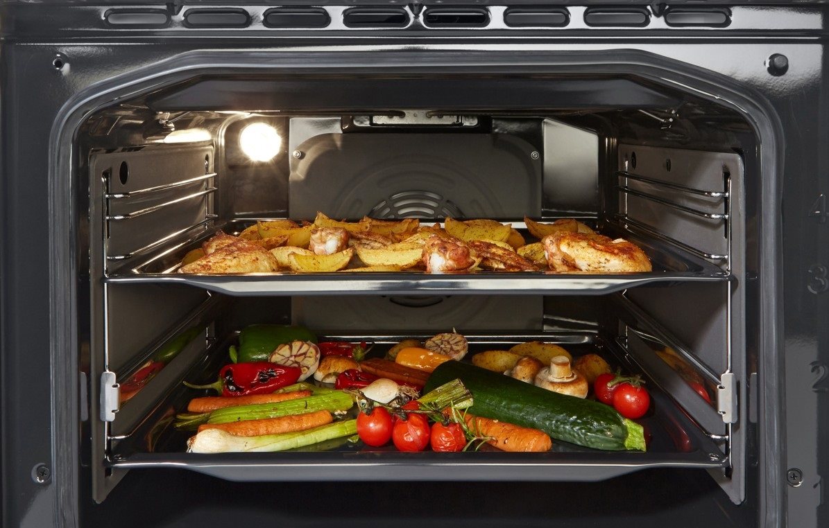 GORENJE GEC5C41SG cooker with ceramic hob