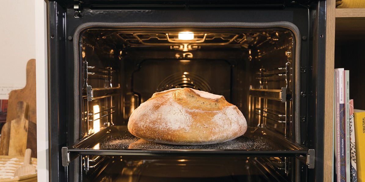 Vestavná trouba GORENJE BSA6747A04BGWI