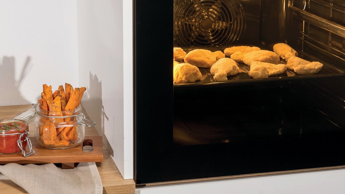 Vestavná trouba GORENJE BSA6747A04BGWI