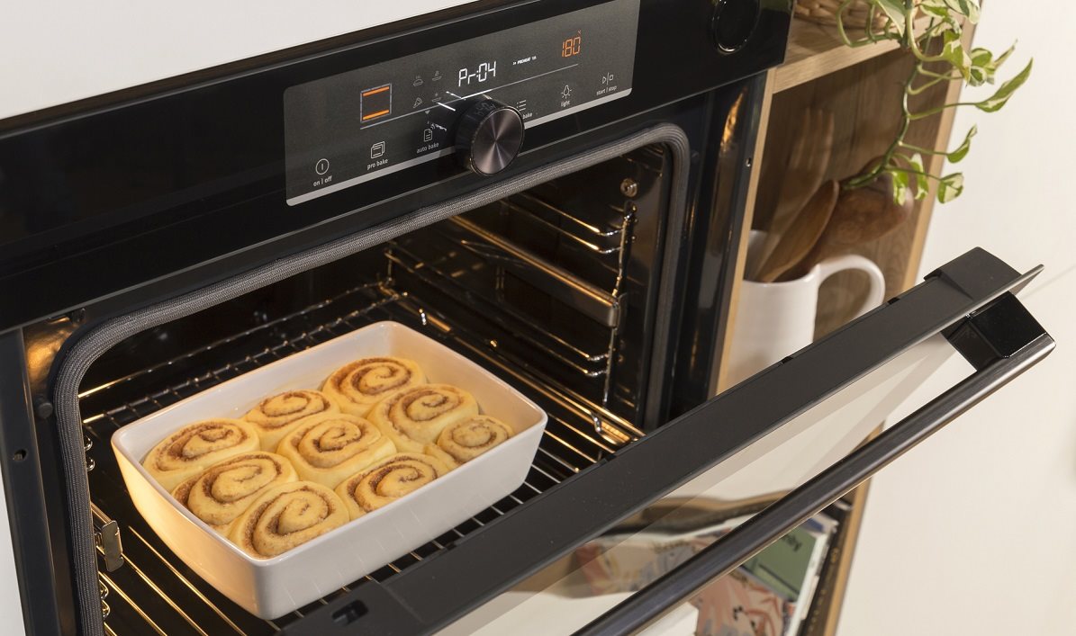 Vestavná trouba GORENJE BSA6747A04BGWI