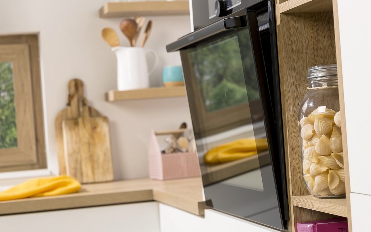 Vestavná trouba GORENJE BSA6747A04BGWI