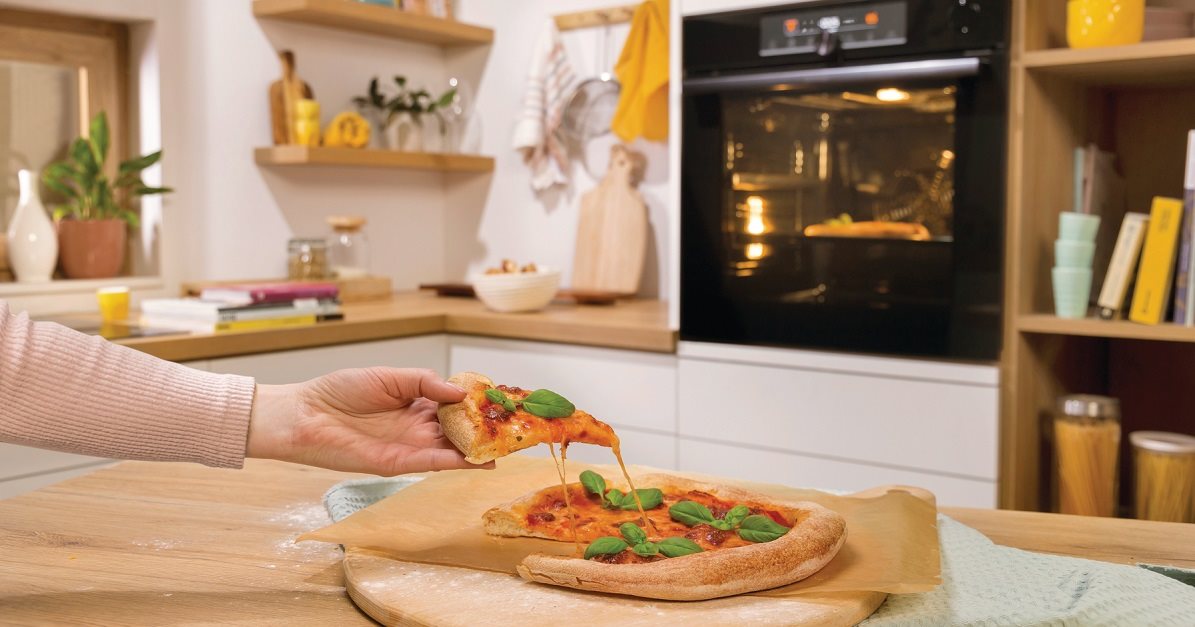 Gorenje BOS6737E06BG built-in oven
