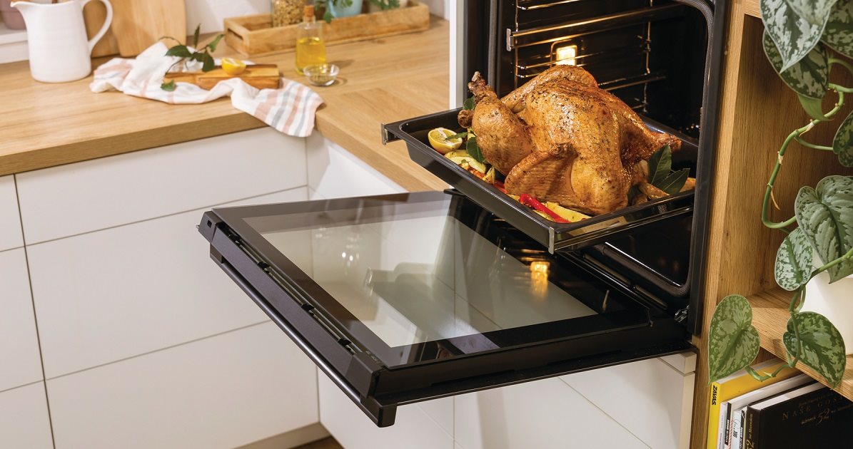 Gorenje BOS6737E06BG built-in oven