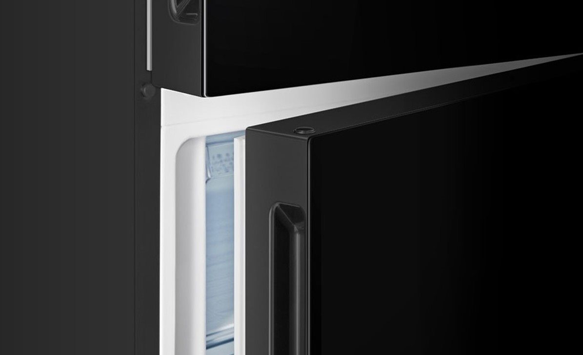 Americká chladnička HISENSE RQ515N4AC2