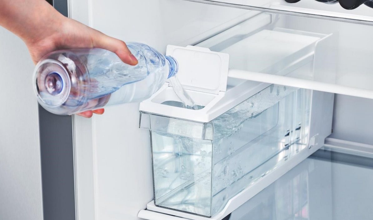 HISENSE RS818N4TFE American-Style Fridge Freezer HISENSE RS818N4TFE American-Style Fridge Freezer