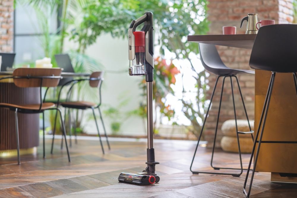 Tyčový vysavač Hoover HF9 HF910H 011