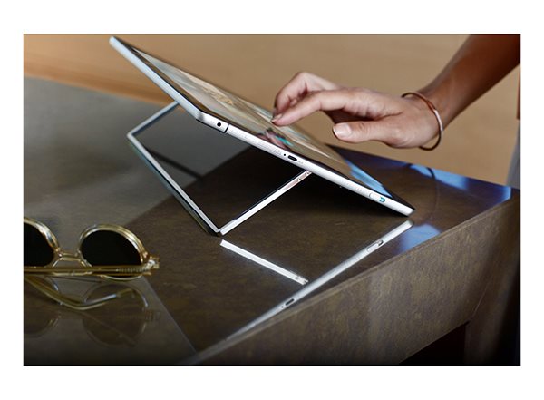 Touchscreen display with a fine resolution Dotykový displej s jemným rozlišením