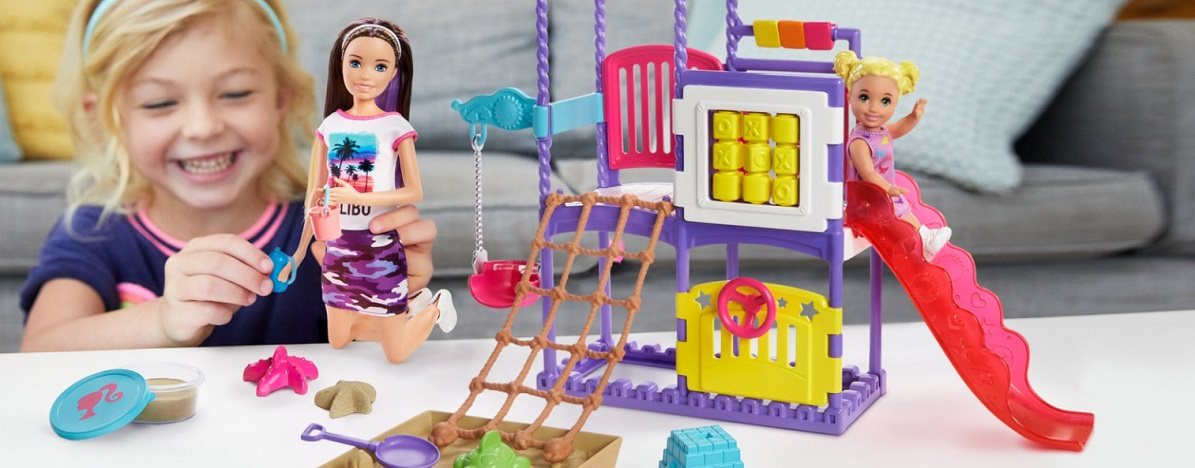 Panenka Barbie chůva na hřišti herní set