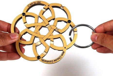 RecentToys C'est La Vie