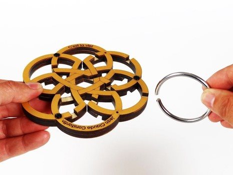 RecentToys C'est La Vie