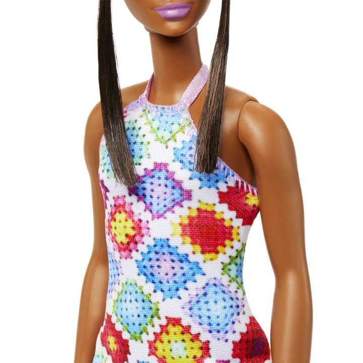 Bábika Barbie Modelka – Háčkované šaty