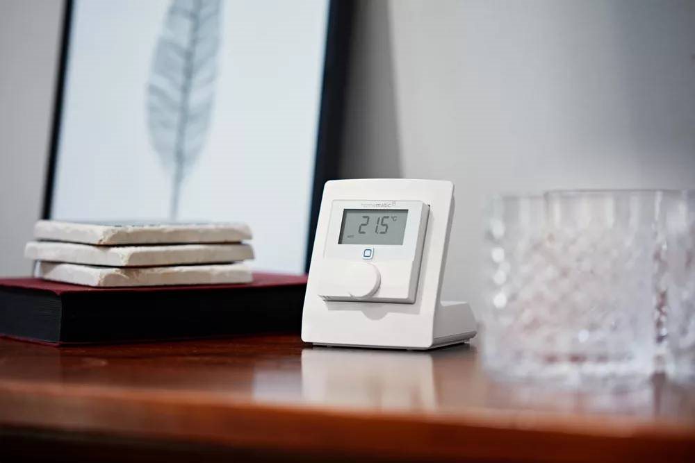 Homematic IP Wall thermostat with LED backlight display - HmIP-WTH-1