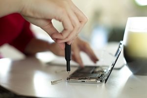 iFixit Manta 112 Bit Driver Kit