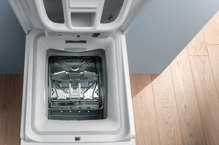 Pračka INDESIT BTW S6240P EU/N s vrchním plněním