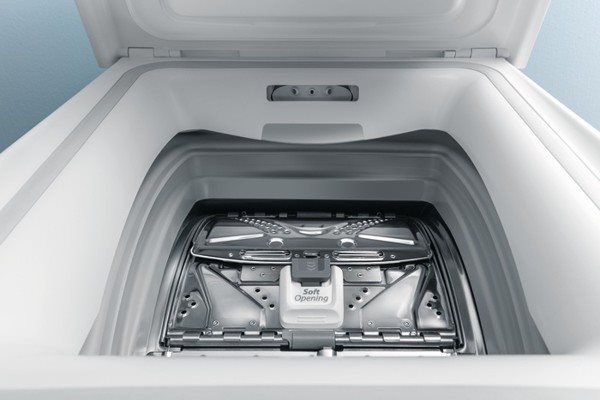 Pračka INDESIT BTW S6240P EU/N s vrchním plněním
