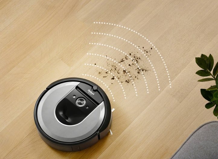 Robotický vysávač iRobot Roomba i7+ light silver