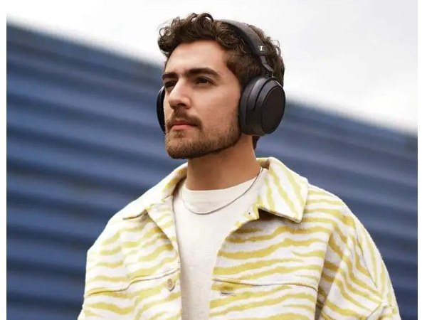 Bezdrôtové slúchadlá Sennheiser MOMENTUM 4 Wireless AEBT