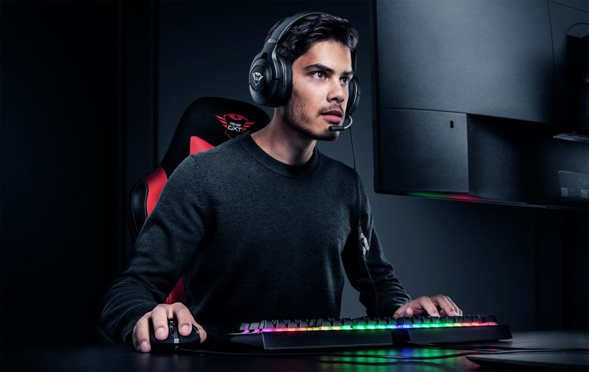 Sílusos gamer fejhallgató