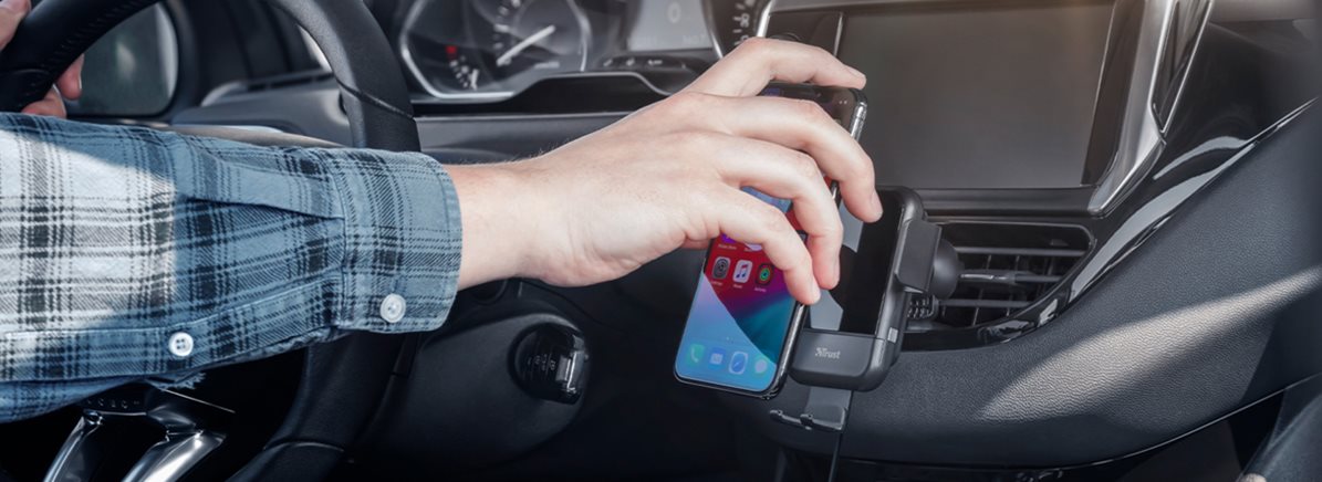 TRUST Juvo10 Car QI Phone Holder Dobíjecí držák na telefon do auta