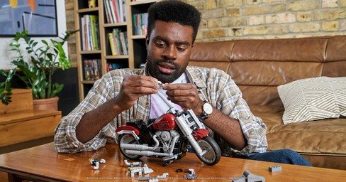 LEGO Creator Expert 10269 Harley-Davidson® Fat Boy® LEGO Creator Expert 10269 Harley-Davidson® Fat Boy®