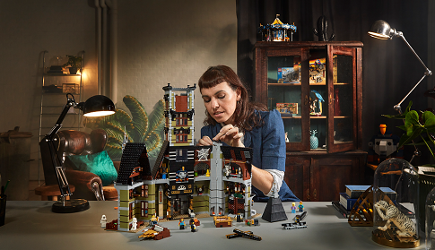 LEGO® Icons 10273 Haunted house on a pilgrimage