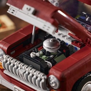 LEGO® Icons 10290 Pick-up Truck