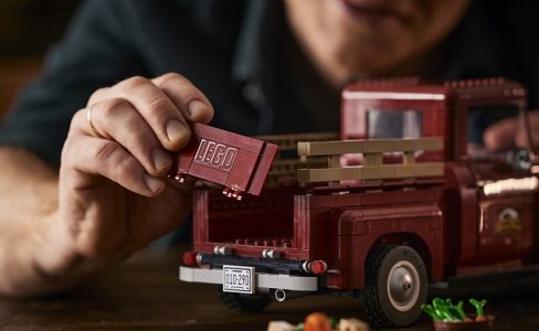 LEGO® Icons 10290 Pick-up Truck