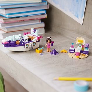 LEGO® Gaby's Magic House 10786 Gaby and Little Fish on a Luxury Boat LEGO® Gaby's Magic House 10786 Gaby and Little Fish on a Luxury Boat