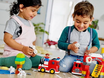 LEGO DUPLO Town 10901 Fire Engine LEGO DUPLO Town 10901 Fire Engine