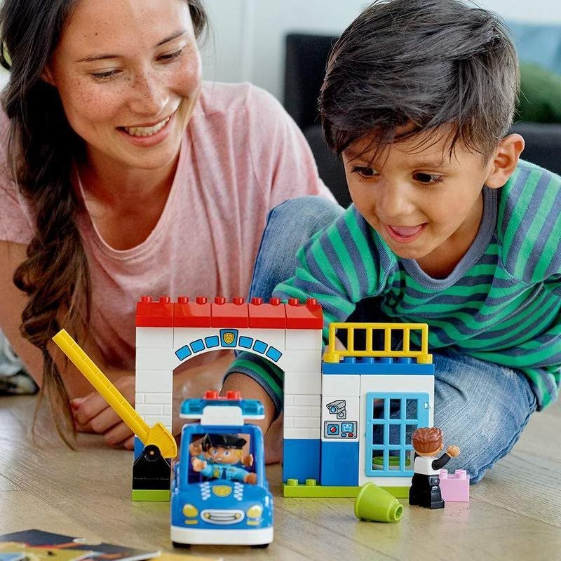 LEGO DUPLO Town 10902 Police Station