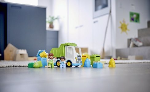 LEGO DUPLO Town 10945 Garbage truck and recycling 