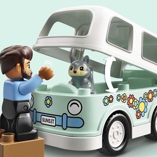 LEGO DUPLO 10946 Family Camping Adventure