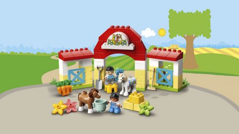 LEGO DUPLO Town 10951 Stable with ponies