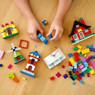 LEGO Classic 11008 Bricks and Houses