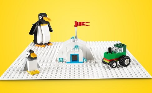 LEGO Classic 11026 White Baseplate LEGO Classic 11026 White Baseplate