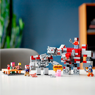 LEGO Minecraft 21163 The Redstone Battle