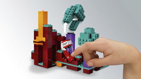 LEGO Minecraft 21168 Strange forest