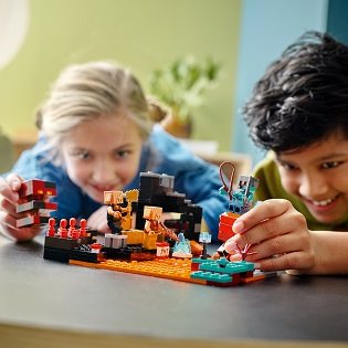 LEGO® Minecraft® 21185 Unterirdische Burg