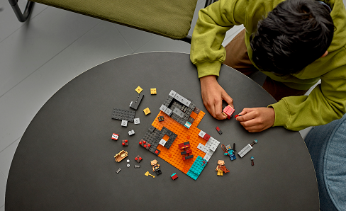 LEGO® Minecraft® 21185 Unterirdische Burg