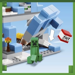 LEGO Minecraft 21243 Ice Mountains