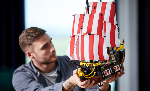 LEGO Ideas 21322 Pirates of Barracuda Bay LEGO Ideas 21322 Pirate Bay from the Barracuda