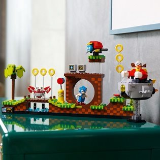 LEGO Ideas 21331 Sonic the Hedgehog - Green Hill Zone